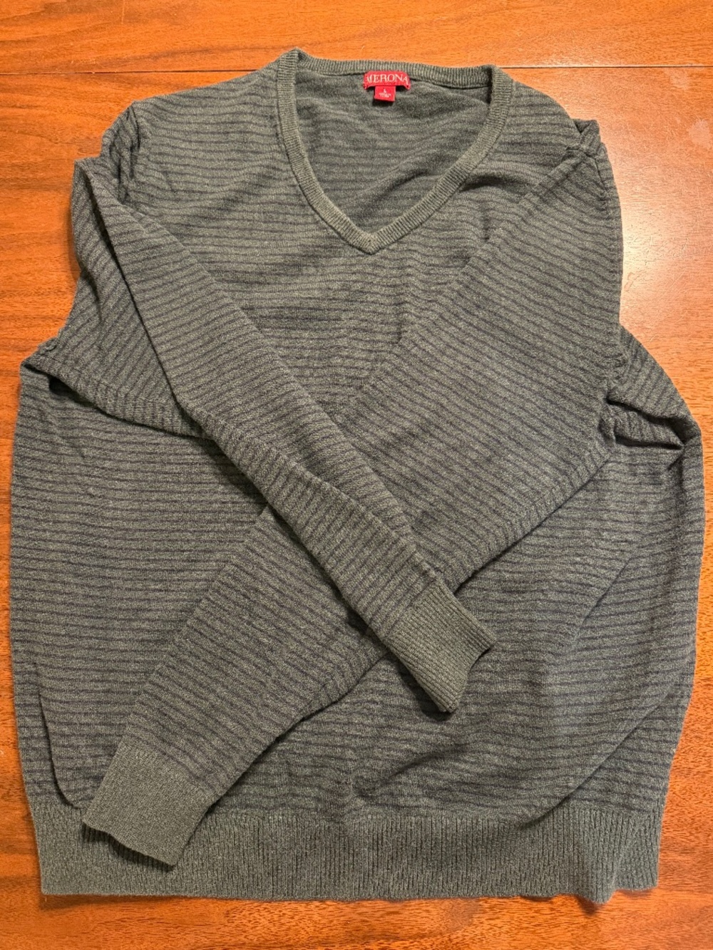 Merona V neck sweater